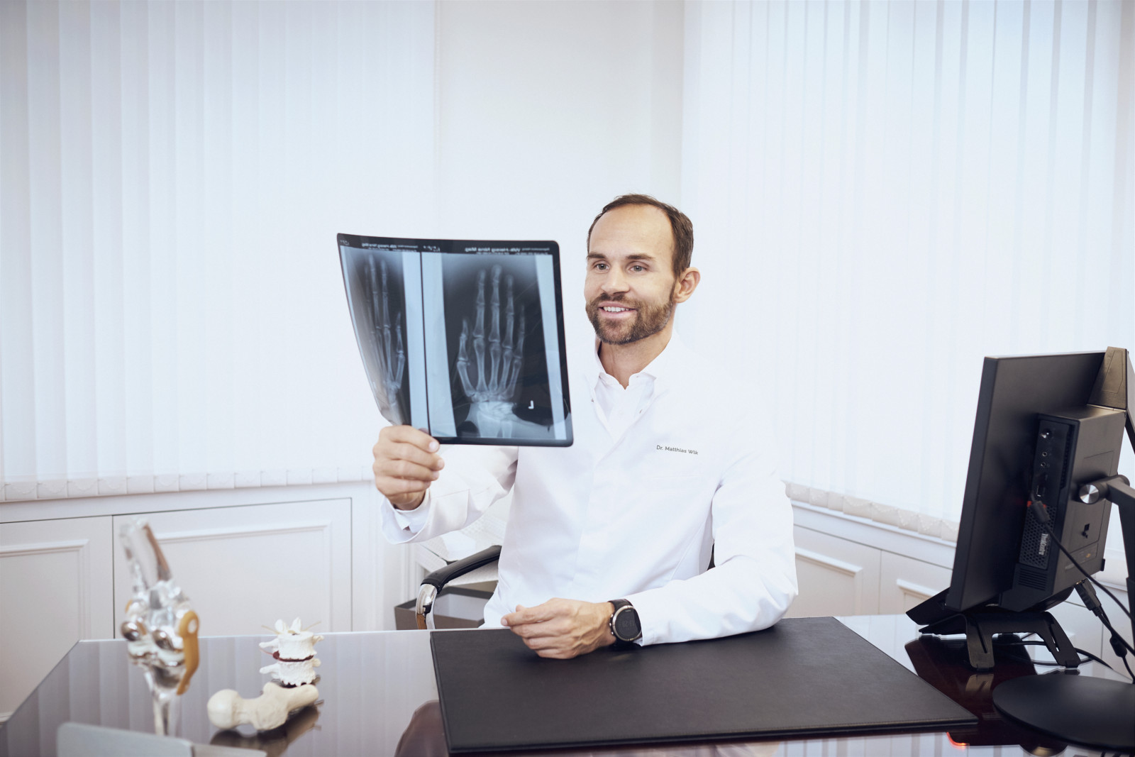 OA Dr. Matthias Wlk, FEBOT